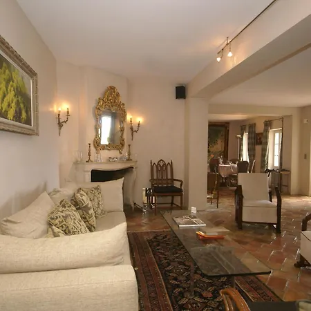 Villa 18th Century In With Pool Cannes