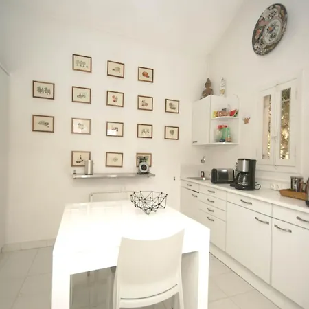 Scenic In With Private Pool Cannes