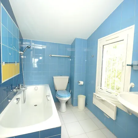 Вилла Scenic In With Private Pool Канны